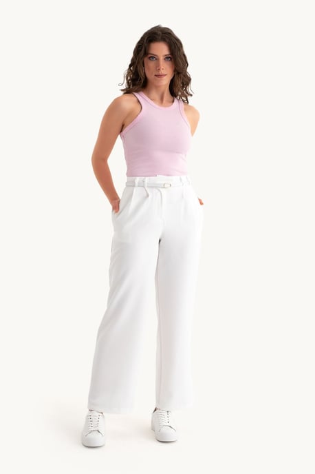 Hochtaillierte Karottenhose mit Gürtel - Image 3