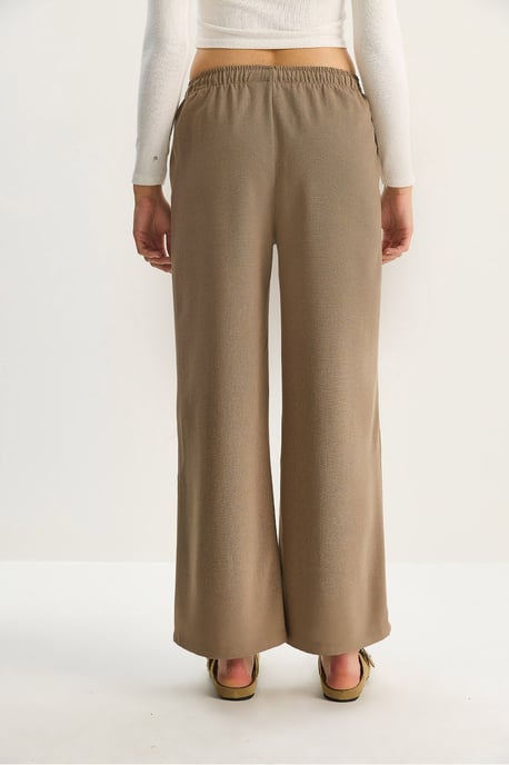 Weite Palazzo-Hose mit Bindung - Image 6