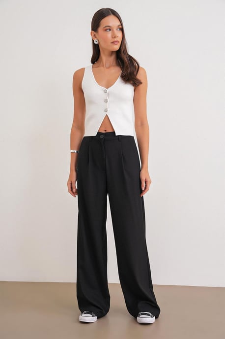 Hochtaillierte Palazzo-Hosen mit Taschen - Image 1