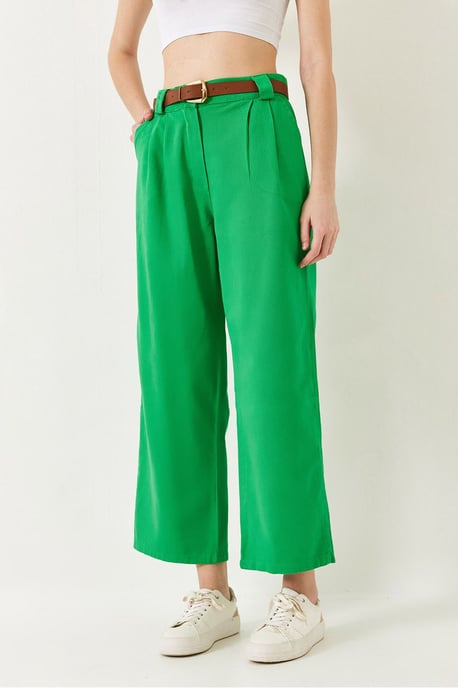 Hosen mit weitem Bein und Gürtel - Image 1