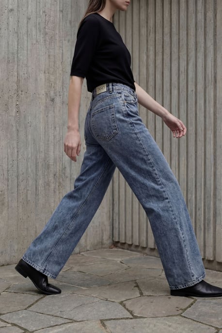 Hochtaillierte gerade Denim-Jeans - Image 2