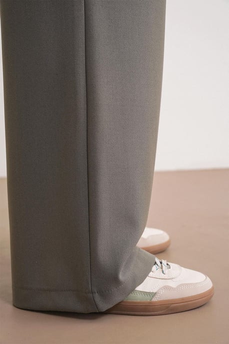 Hochtaillierte Palazzo-Hosen mit Taschen - Image 5