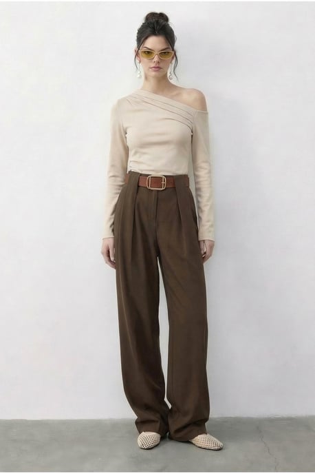 Hoch taillierte weite Palazzo-Hose mit Gürtel - Image 2