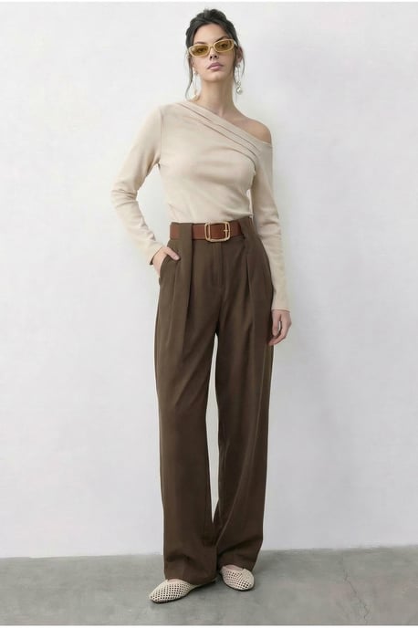 Hoch taillierte weite Palazzo-Hose mit Gürtel - Image 3