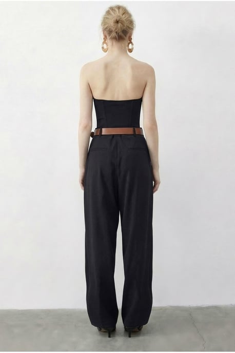 Hochtaillierte weite Palazzo-Hose mit Gürtel - Image 5