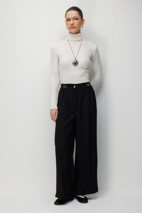 Hochtaillierte Weitbein-Hose mit Accessoire-Detail - Image 3