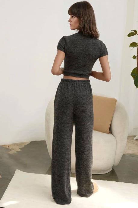 Weiche strukturierte Strickhose mit Schnüren - Image 3