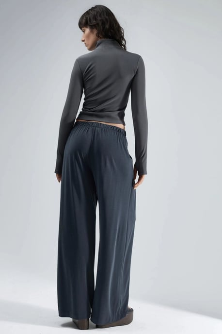 Faltenweite Hose mit Taschen - Image 3