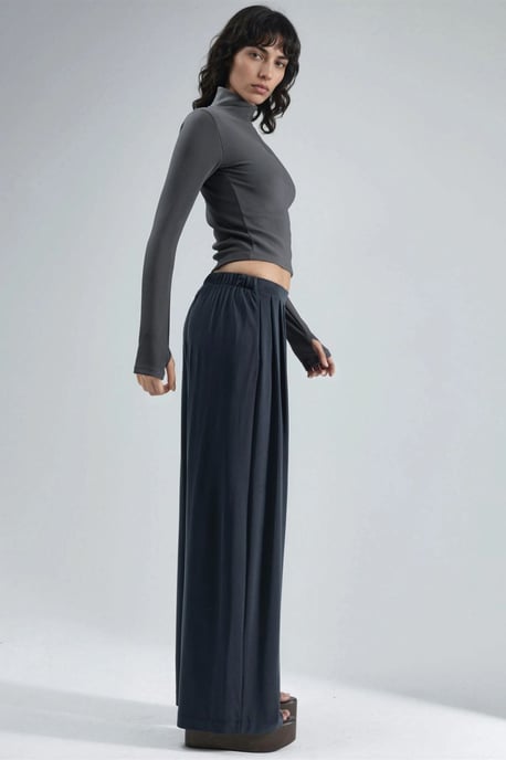 Faltenweite Hose mit Taschen - Image 4