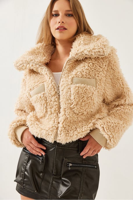 Strukturierte Kunstfell-Cropped Jacke mit Reißverschlusskragen - Image 4