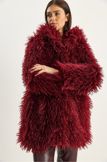 Oversized Kapuzenjacke aus Kunstfell - Image 5