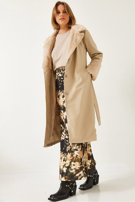 Faux-Fur-Detaillierter Langer Kunstleder-Trenchcoat - Image 2