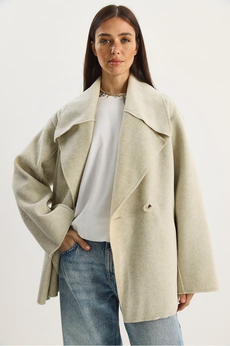 Übergroße geknöpfte Filzjacke mit breitem Kragen - Image 4