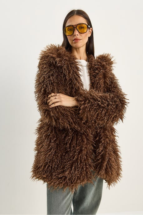 Übergroße Kapuzenjacke aus Kunstfell - Image 3