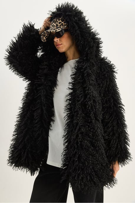 Oversize Kapuzenjacke aus Kunstfell - Image 4