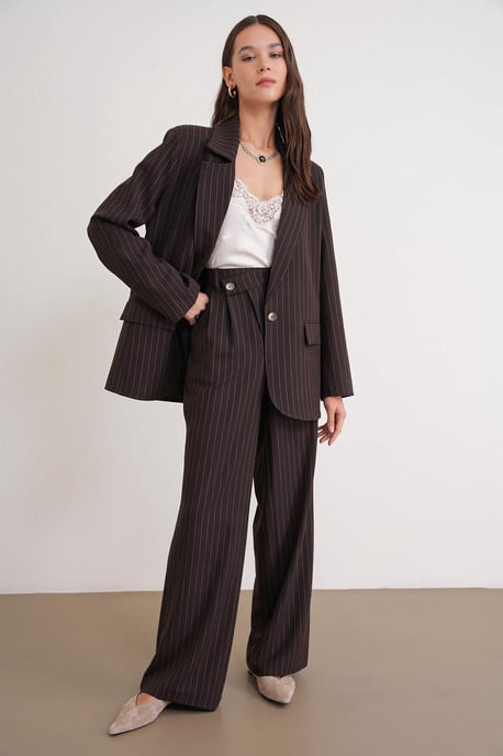 Gestreifter Oversize-Blazer - Image 2