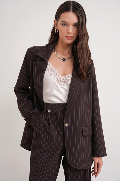 Gestreifter Oversize-Blazer - Image 3