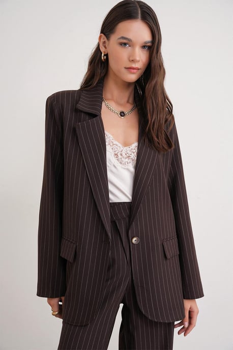 Gestreifter Oversize-Blazer - Image 4