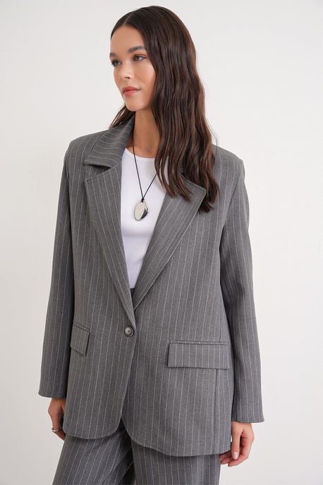 Gestreifter Oversize-Blazer - Image 4