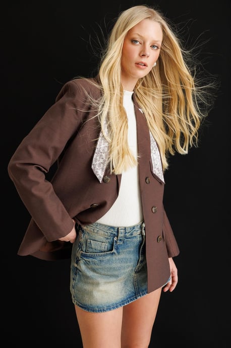 Leinenblazerjacke mit Schal-Detail - Image 4