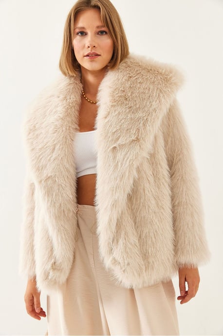 Oversized-Fauxfur-Mantel - Image 2