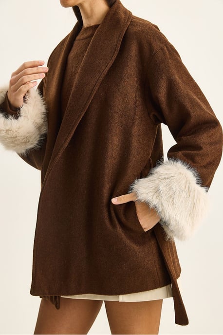 Oversized Schalkragen-Wolljacke mit Kunstfellmanschetten - Image 5