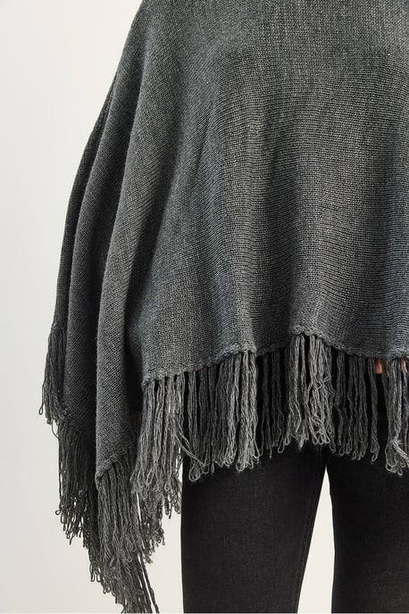 Rollkragen-Poncho - Image 5