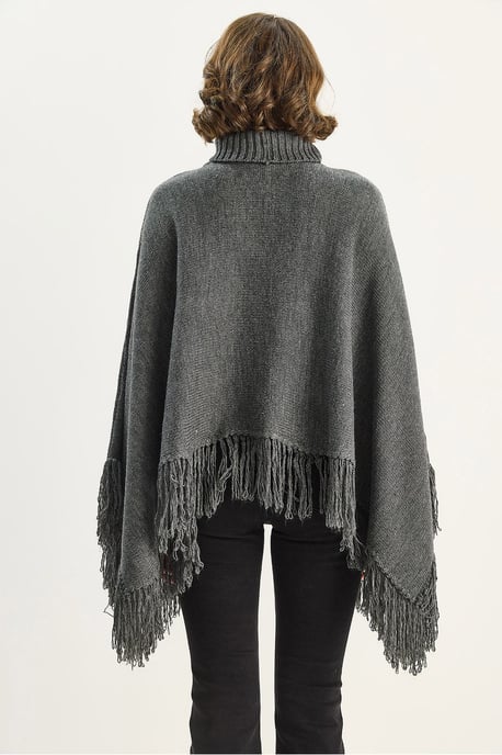 Rollkragen-Poncho - Image 6