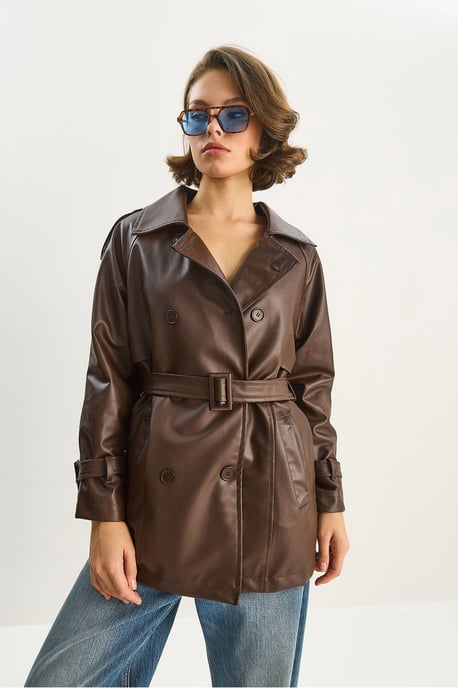 Doppelreihiger Trenchcoat aus Kunstleder - Image 5