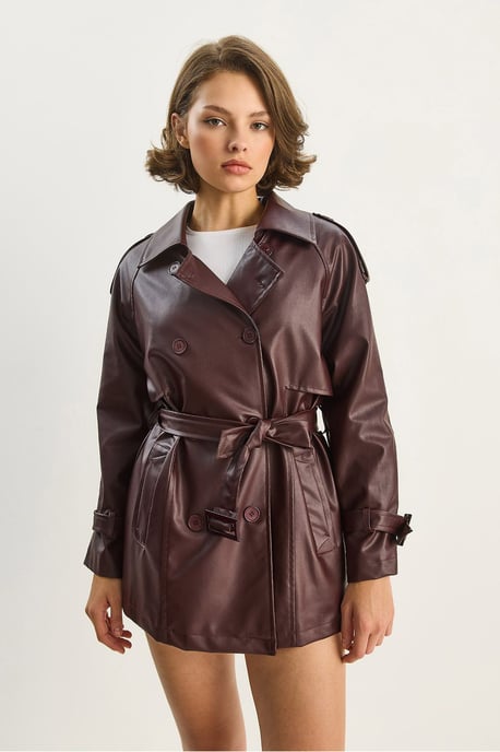 Doppelreihiger Trenchcoat aus Kunstleder - Image 3