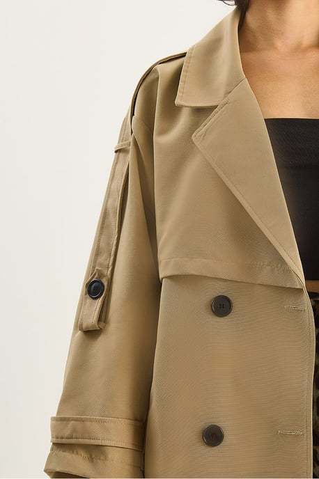 Knopfverzierter Midi-Trenchcoat - Image 3