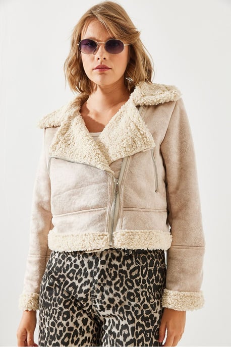 Kunstleder-Crop-Jacke mit Schalkragen - Image 4