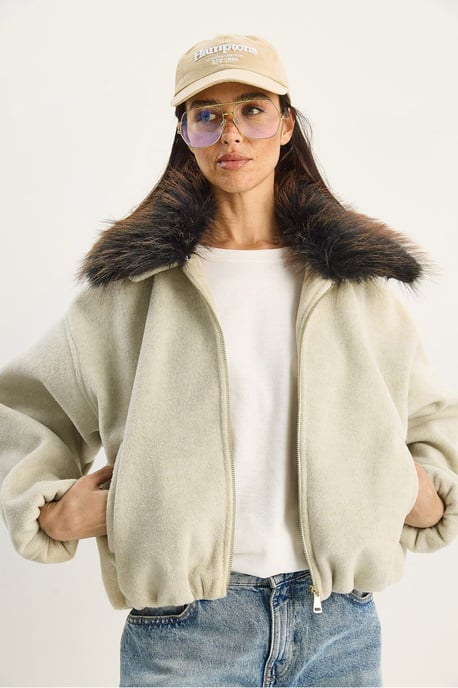 Übergroße Reißverschlussjacke mit Pelzkragen - Image 2