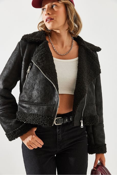 Kunstleder-Crop-Jacke mit Schalkragen - Image 2