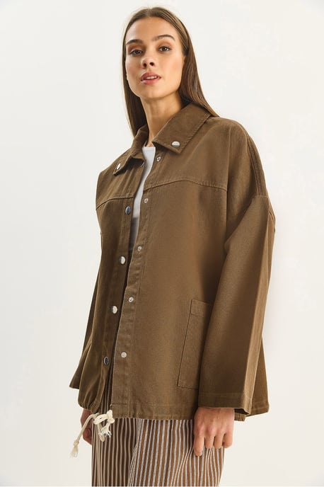 Übergrößige Denim-Button-Up-Jacke - Image 2