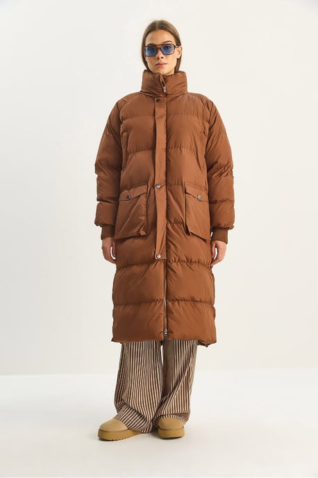 Übergröße Langer Puffer-Mantel - Image 4