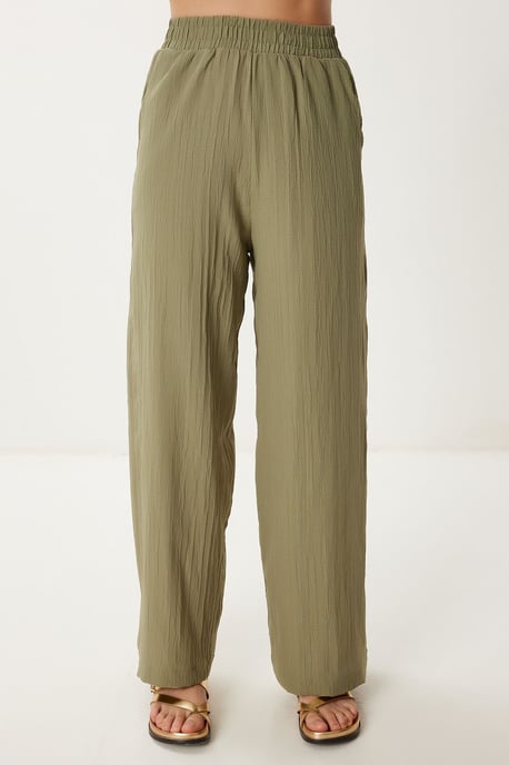 Hoch geschnittenes Zweiteiliges Set mit Hemdkragen und weiteren Hosen - Image 5