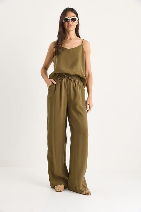Ärmelloses Camisole und weit geschnittene Hosen Set - Image 2