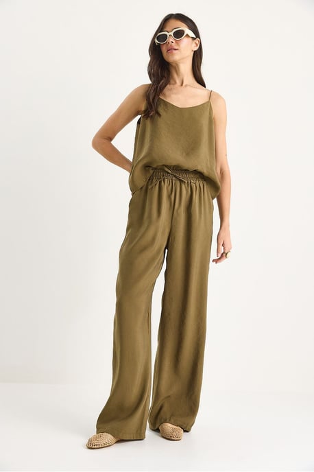 Ärmelloses Camisole und weit geschnittene Hosen Set - Image 4