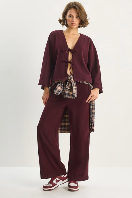 V-Ausschnitt Strickjacke und weit geschnittene Hose Set - Image 1