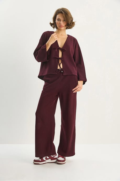 V-Ausschnitt Strickjacke und weit geschnittene Hose Set - Image 3