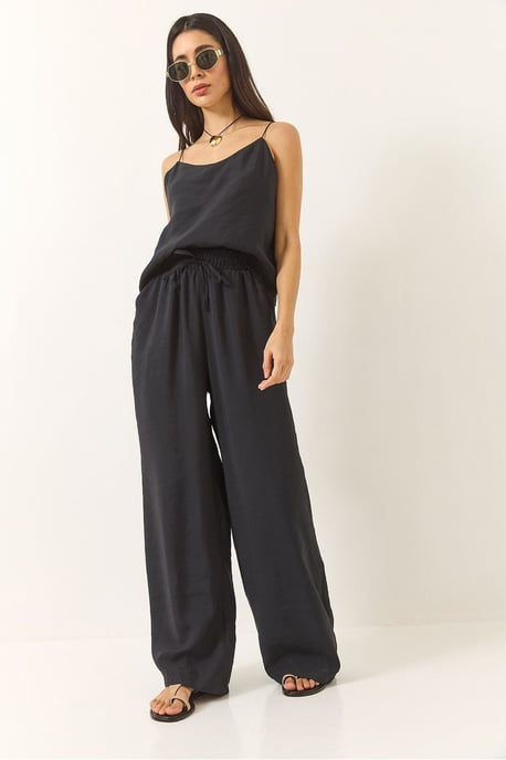 Ärmelloses Top und Weite Hosen Set - Image 3