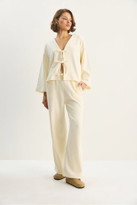 V-Ausschnitt Gestrickter Cardigan und Weite Hose Set - Image 2