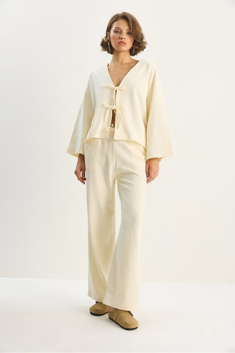 V-Ausschnitt Gestrickter Cardigan und Weite Hose Set - Image 3
