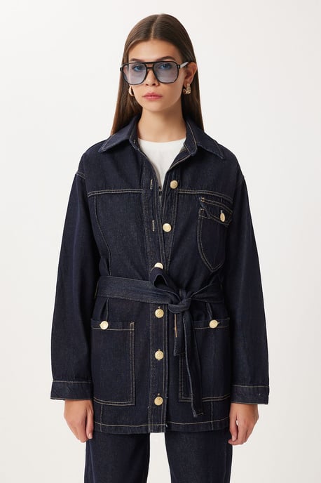 Jeansjacke mit Gürtel und weit geschnittene Hose im Zweiteiler-Set - Image 3