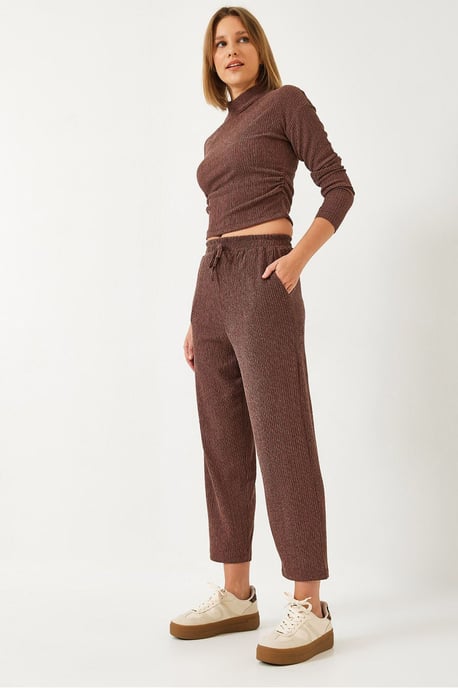 Strukturierter Rollkragen-Top-Crop-Set - Image 1