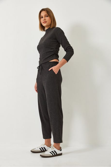 Texturiertes Crop-Top mit Rollkragen Set - Image 3