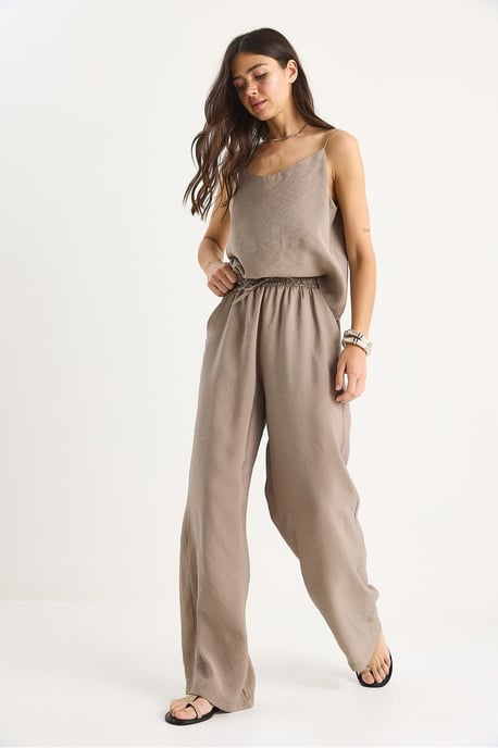 Ärmelloses Top und weite Hosen Set - Image 3