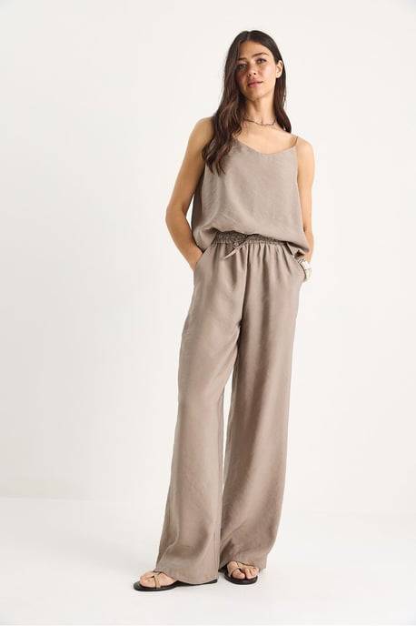 Ärmelloses Top und weite Hosen Set - Image 4