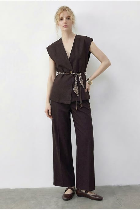 Weste und Hose Zweiteiliges Set mit Gürtel-Detail - Image 3